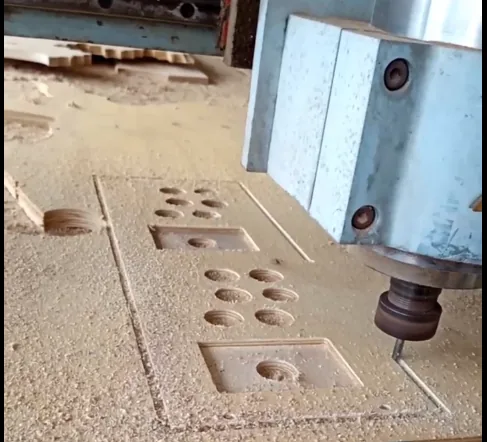 Mecanizado de madera mediante CNC Router